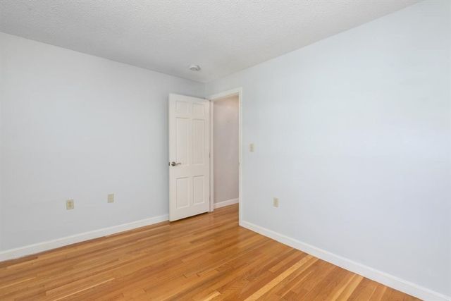 135 Raleigh Tavern Lane, North Andover, MA 01845