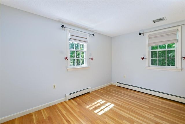 135 Raleigh Tavern Lane, North Andover, MA 01845