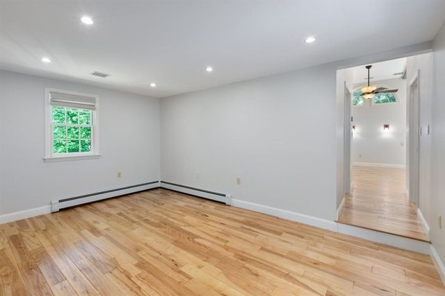 135 Raleigh Tavern Lane, North Andover, MA 01845