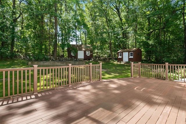 135 Raleigh Tavern Lane, North Andover, MA 01845
