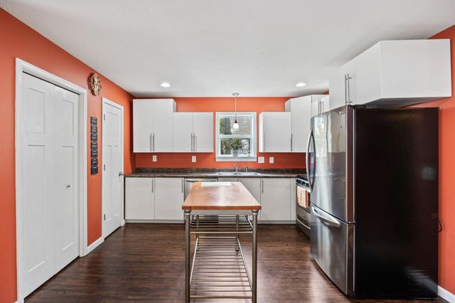1281 3rd Street E, Saint Paul, MN 55106