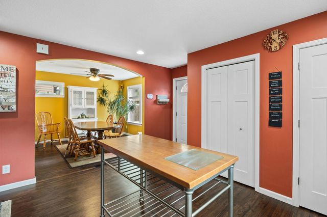 1281 3rd Street E, Saint Paul, MN 55106