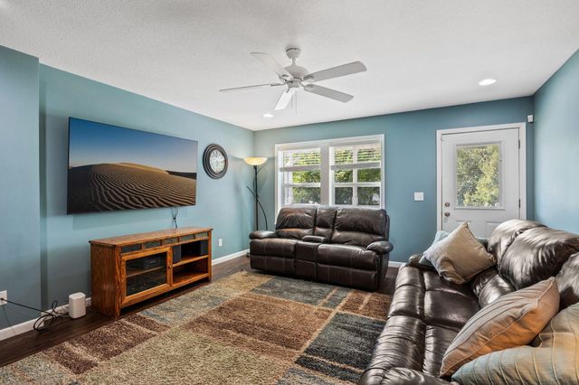 1281 3rd Street E, Saint Paul, MN 55106