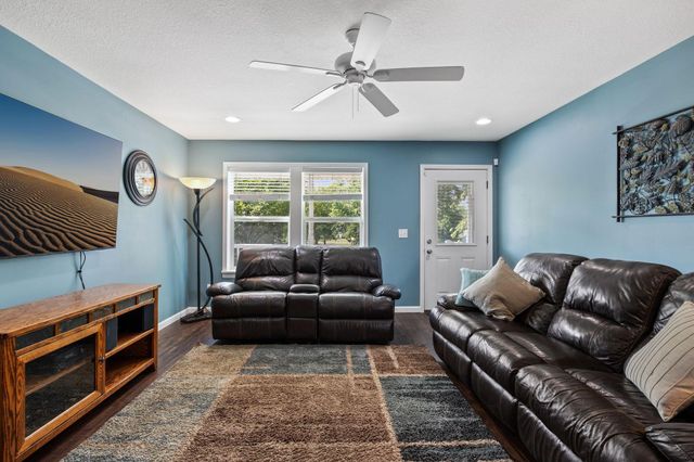 1281 3rd Street E, Saint Paul, MN 55106