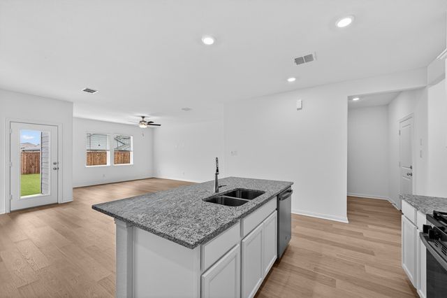 2315 Buffalo Bayou Way, Crandall, TX 75114