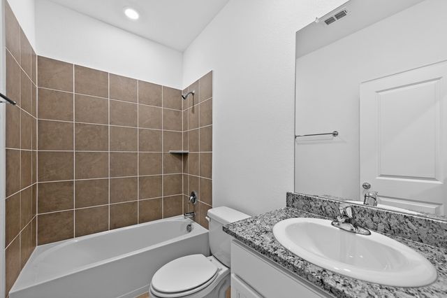 2315 Buffalo Bayou Way, Crandall, TX 75114