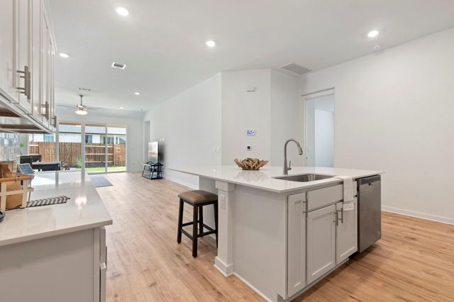 2417 Gabriels Horn RD, Leander, TX 78641