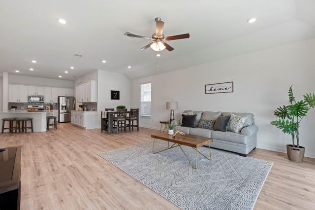 2417 Gabriels Horn RD, Leander, TX 78641