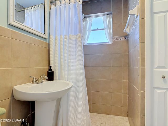 204 Osceola Avenue, Ormond Beach, FL 32176