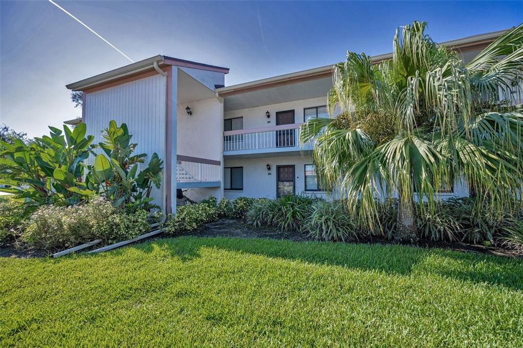 103 LAKEVIEW PLACE 3, Oldsmar, FL 34677