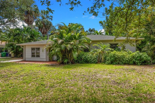 4010 W ANGELES STREET, Tampa, FL 33629