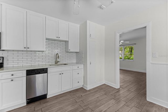 4010 W ANGELES STREET, Tampa, FL 33629