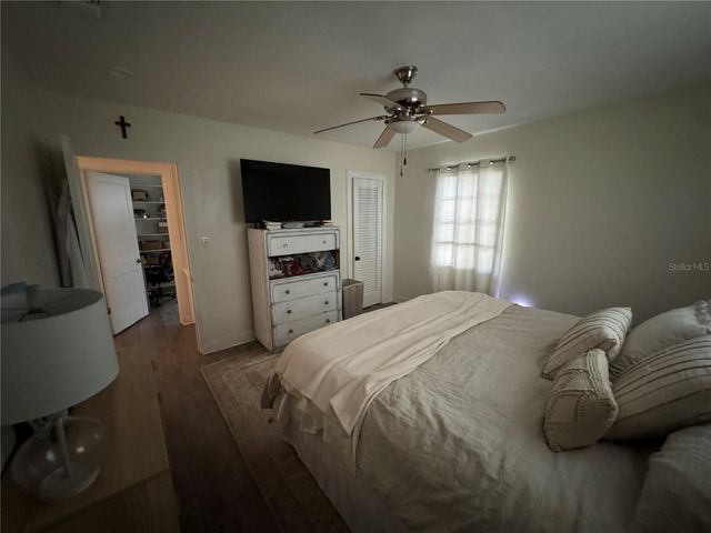4010 W ANGELES STREET, Tampa, FL 33629