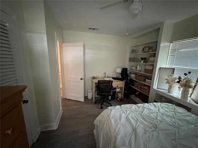 4010 W ANGELES STREET, Tampa, FL 33629