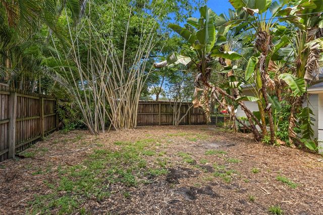 4010 W ANGELES STREET, Tampa, FL 33629