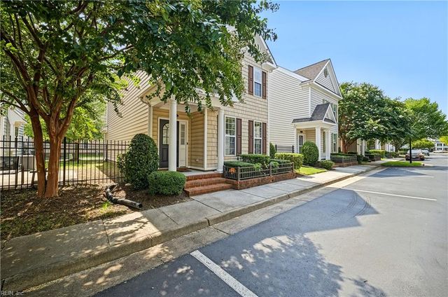8236 Lee Hall AVE, Suffolk, VA 23435