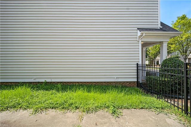 8236 Lee Hall AVE, Suffolk, VA 23435