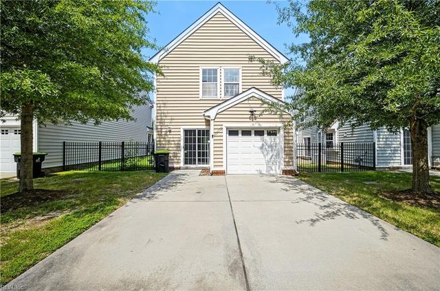 8236 Lee Hall AVE, Suffolk, VA 23435