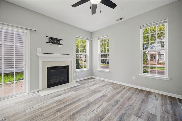 8236 Lee Hall AVE, Suffolk, VA 23435