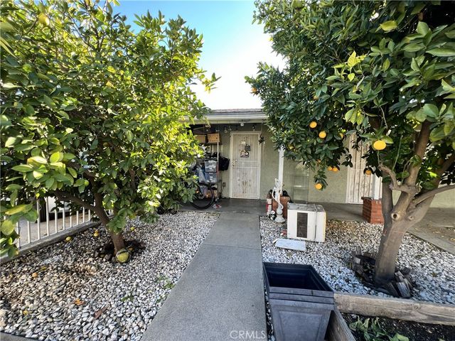 828 N Angeleno, Azusa, CA 91702