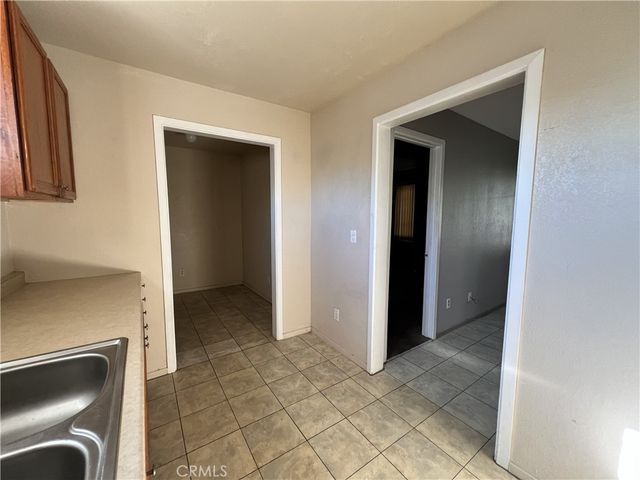 828 N Angeleno, Azusa, CA 91702