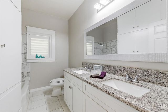 2416 Sunset Avenue, Bakersfield, CA 93304