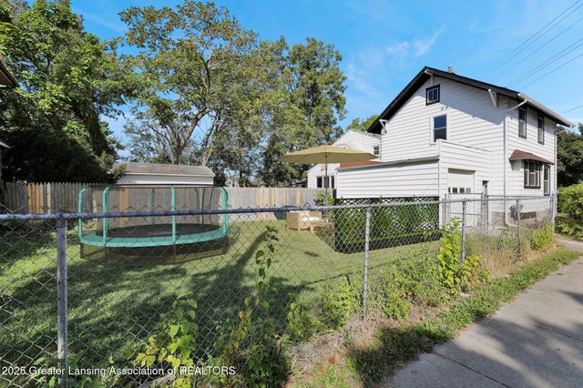 1428 E Cesar E Chavez Avenue, Lansing, MI 48906