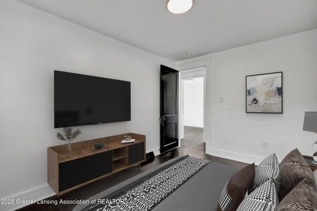 1428 E Cesar E Chavez Avenue, Lansing, MI 48906