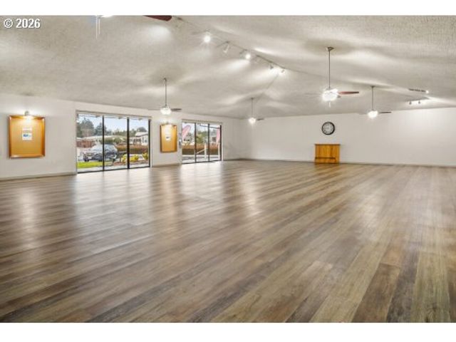 11602 Sw ROYAL VILLA Dr, Tigard, OR 97224