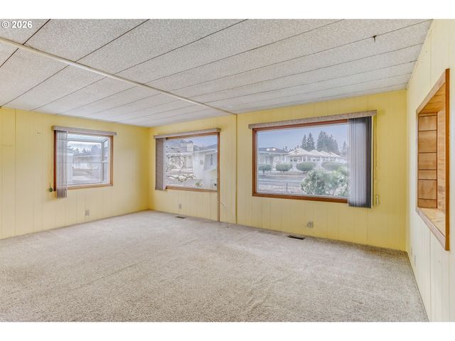 11602 Sw ROYAL VILLA Dr, Tigard, OR 97224