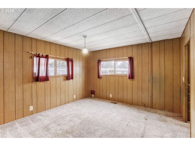 11602 Sw ROYAL VILLA Dr, Tigard, OR 97224