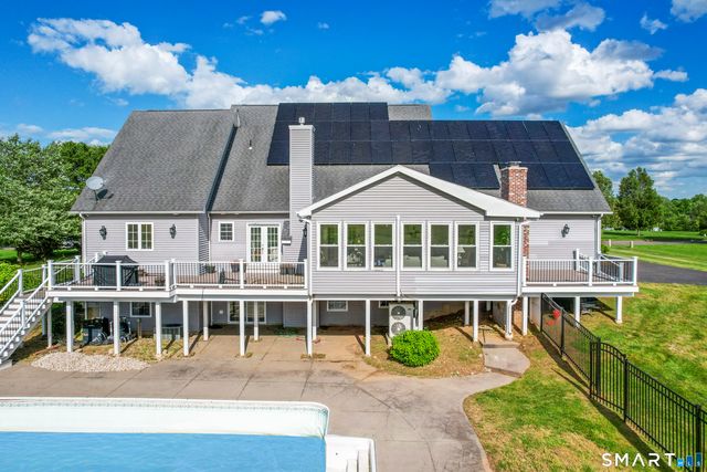 44 Farmstead Lane, Suffield, CT 06078