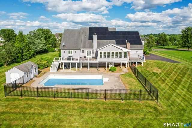 44 Farmstead Lane, Suffield, CT 06078