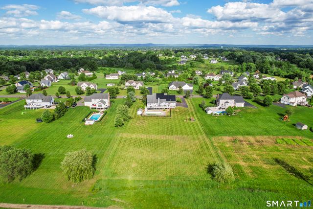 44 Farmstead Lane, Suffield, CT 06078