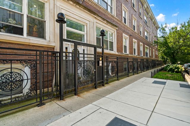 1019 W Winona Street 2, Chicago, IL 60640