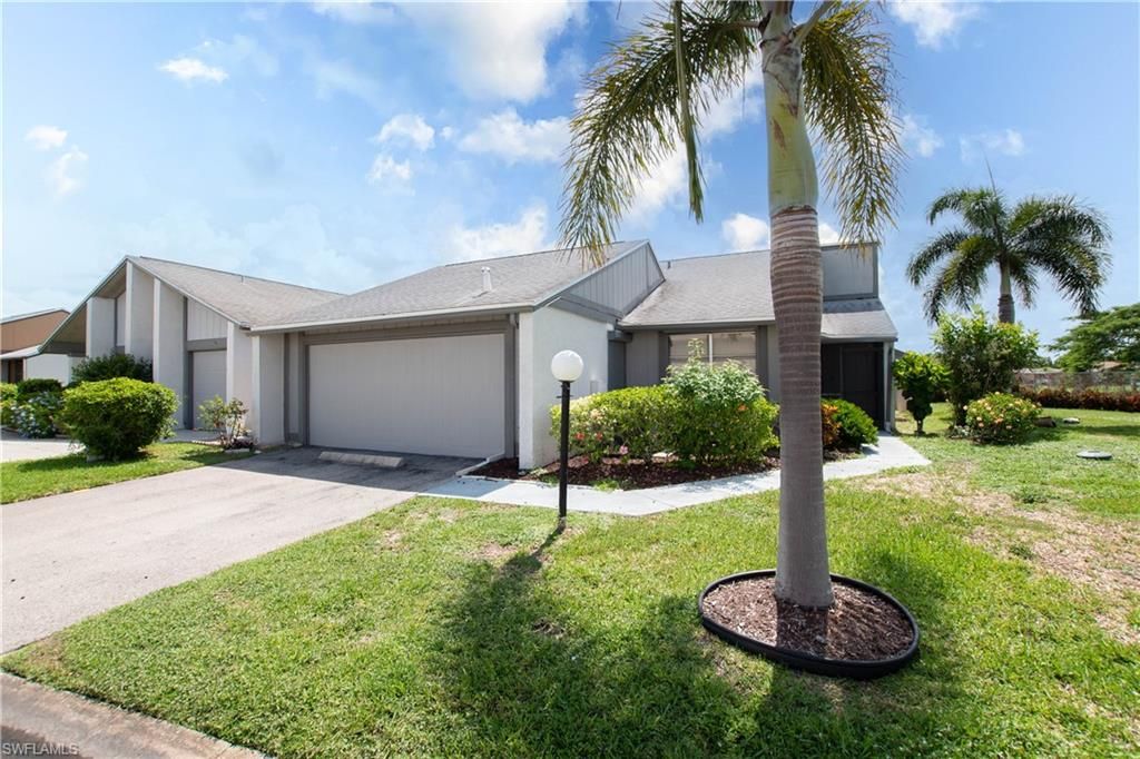 9749 Maplecrest CIR, LEHIGH ACRES, FL 33936 — exterior