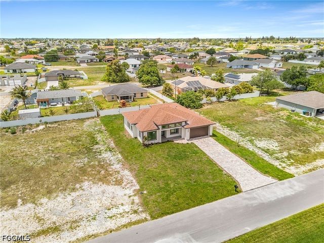 1306 NE 3rd AVE, Cape Coral, FL 33909