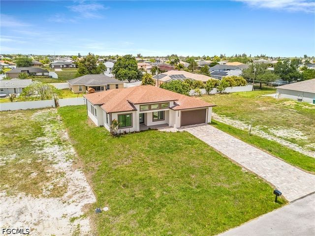 1306 NE 3rd AVE, Cape Coral, FL 33909