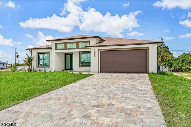 1306 NE 3rd AVE, Cape Coral, FL 33909