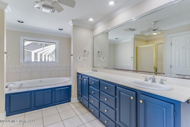 454 Carmargue Lane, Biloxi, MS 39531