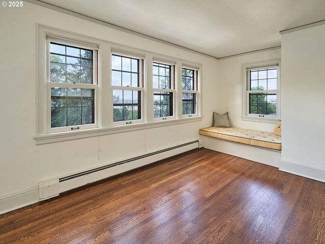 2611 Nw WESTOVER Rd, Portland, OR 97210