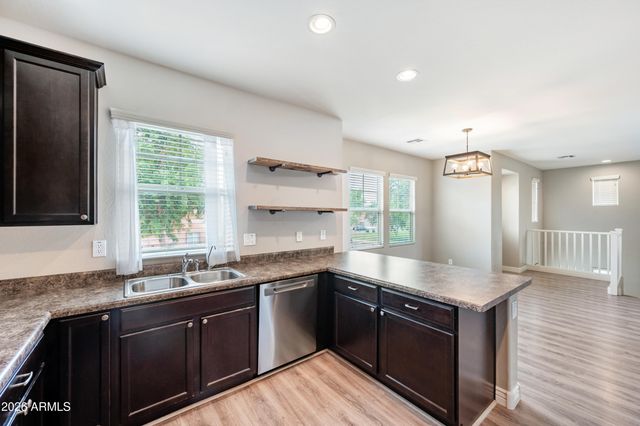 7755 W PALM Lane, Phoenix, AZ 85035