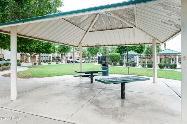 7755 W PALM Lane, Phoenix, AZ 85035