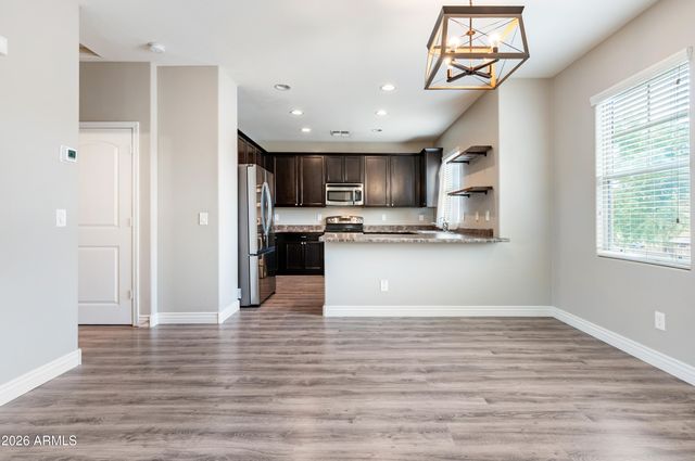 7755 W PALM Lane, Phoenix, AZ 85035