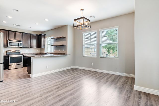 7755 W PALM Lane, Phoenix, AZ 85035