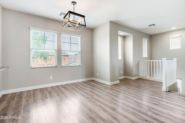 7755 W PALM Lane, Phoenix, AZ 85035