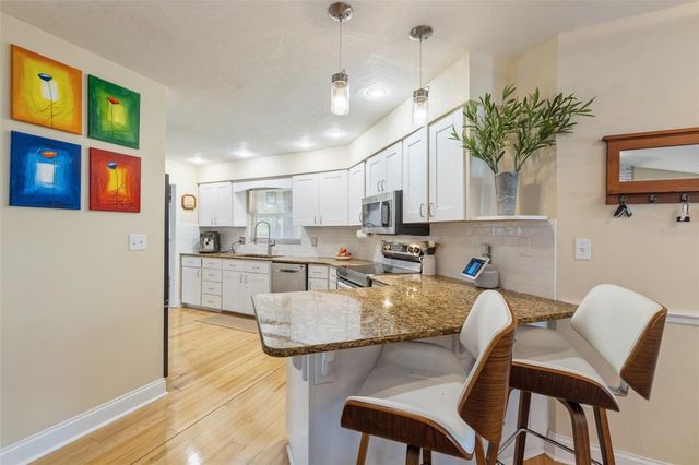 2334 NW 15TH PLACE, Gainesville, FL 32605