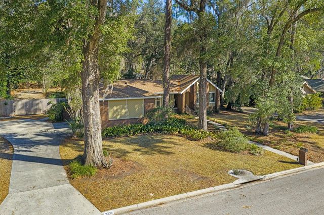 2334 NW 15TH PLACE, Gainesville, FL 32605