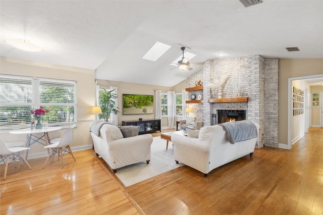 2334 NW 15TH PLACE, Gainesville, FL 32605