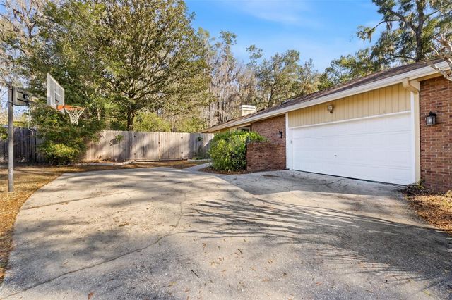 2334 NW 15TH PLACE, Gainesville, FL 32605
